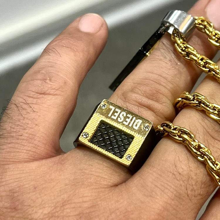 مشخصات قیمت و خرید انگشتر و گردنبند با پلاک ،استیل رنگ ثابت