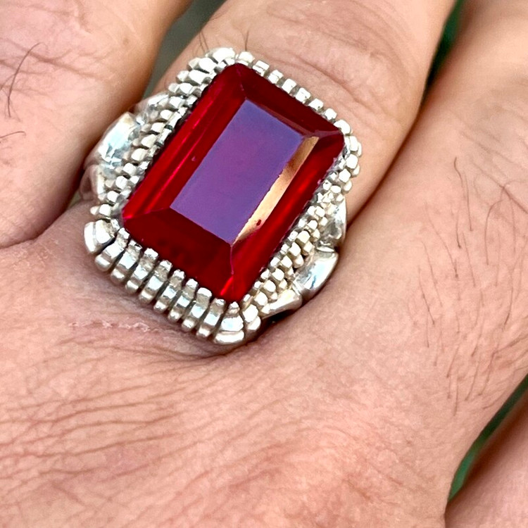 مشخصات قیمتذو خرید انگشتر یاقوت شمش