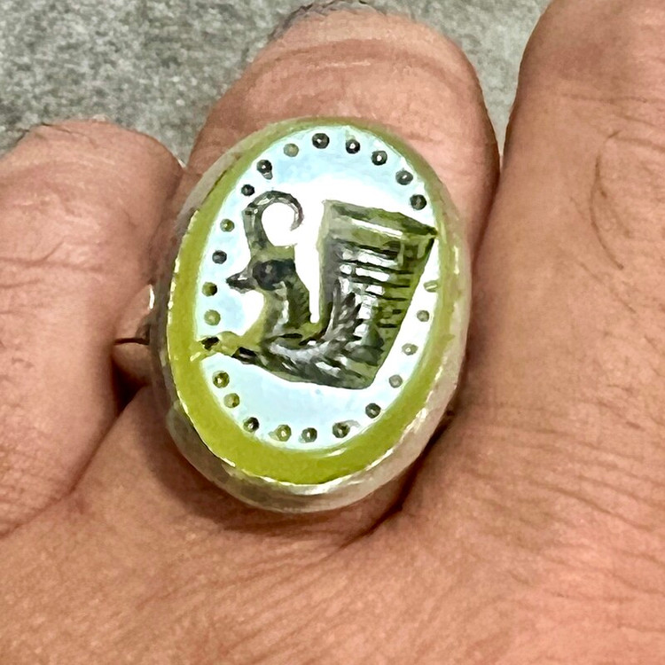 مشخصات قیمت و خرید انگشتر عقیق سبز کاهویی با نشان ریتون