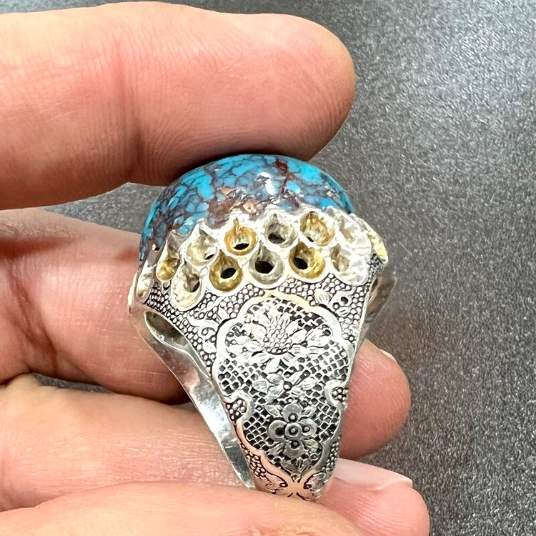 مشخصات قیمت و خرید انگشتر فیروزه عنکبوتی نیشابور معدنی و قواره دار رکاب کار دست استاد جراح