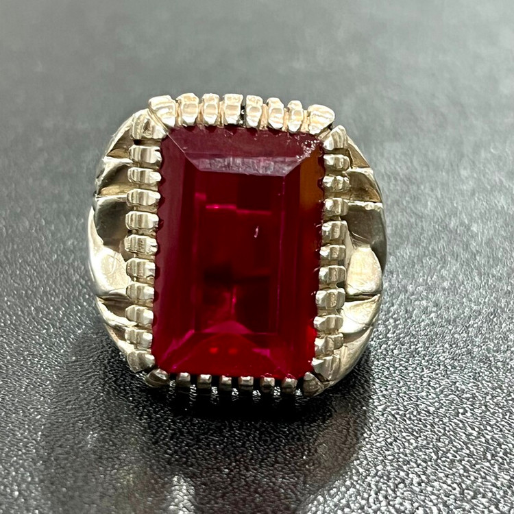 مشخصاتدو خرید یاقوت درشت