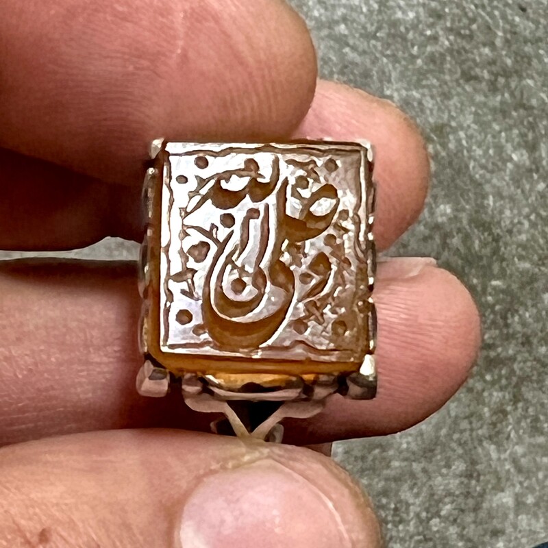 مشخصات و سفارش عقیق یمنی خطی اصل