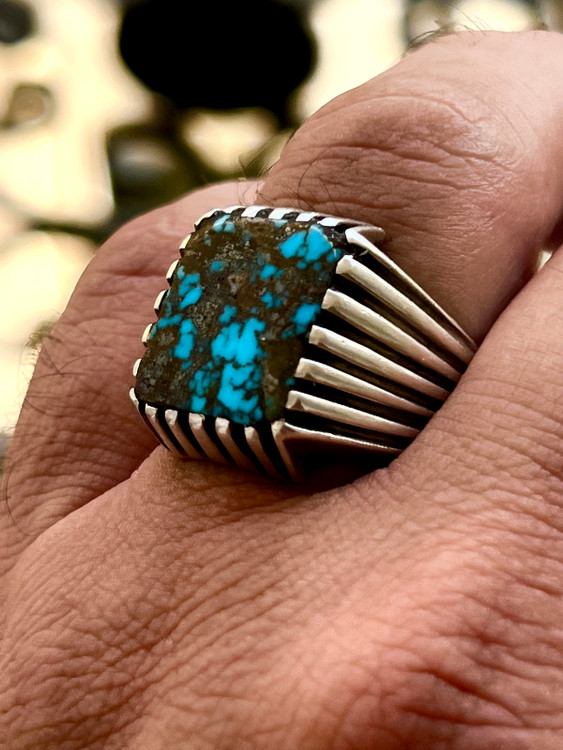 مشخصات انگشتر فیروزه نیشابوری اصل