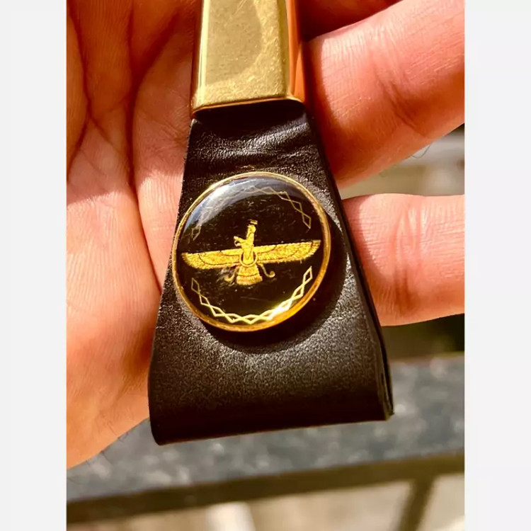 جاسوییچی طرح فروهر طلا و چرم درجه یک کد 79