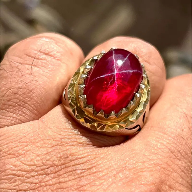 مشخصات قیمت و خرید انگشتر یاقوت استار