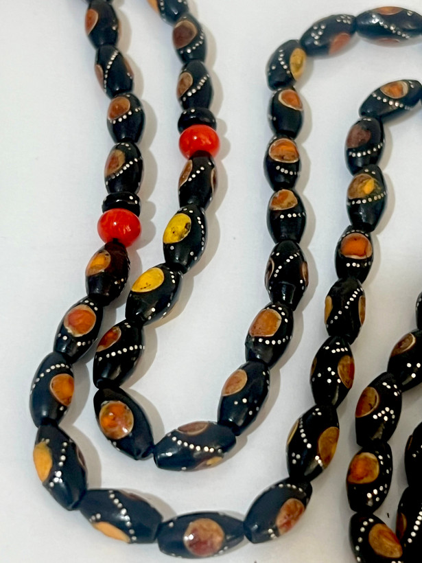 تسبیح یسر حجاز یا مکاوی کهنه قاجاری نقره کوب بودار ۱۰۱ عددی کمیاب و کلکسیونی