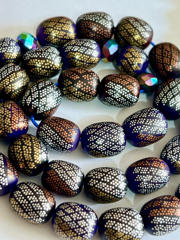 تسبیح داز(هسته خرمای وحشی) پر کار و کلکسیونی میخکوبی الومینیوم برنج و مس کد ۴۹۲ s
