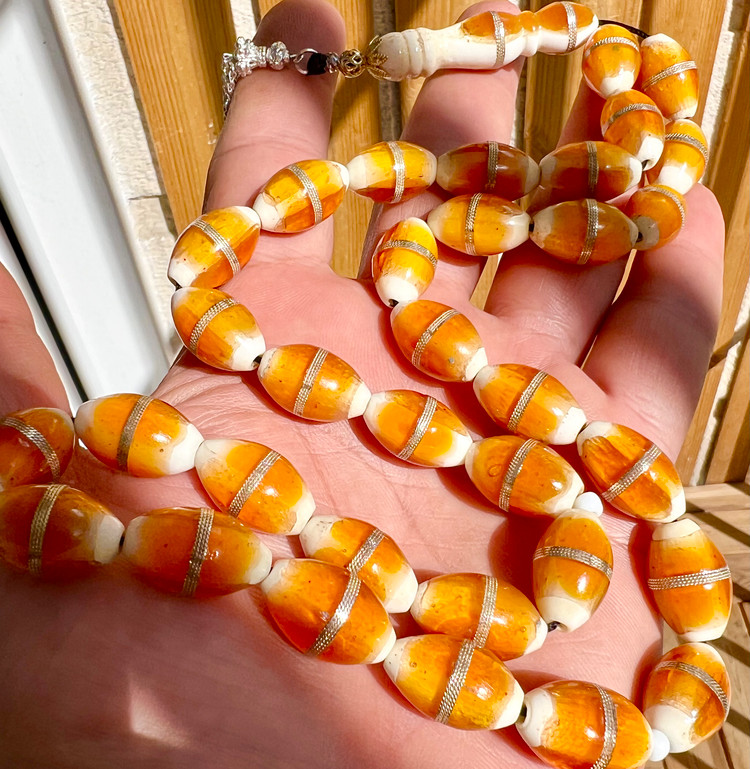 تسبیح استخوان شتر درشت، نقره و کهربا کوب کلکسیونی کهنه کد ۴۹۵