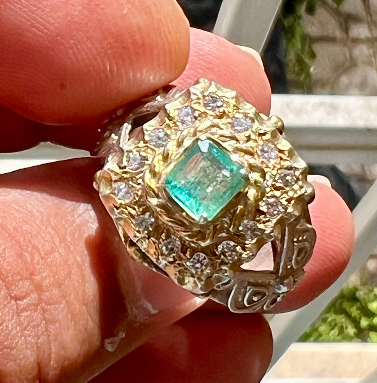 انگشتر زمرد پنجشیر کریستالی اصل افغانستان رکاب دستساز استاد حیدری کد ۵۹۸